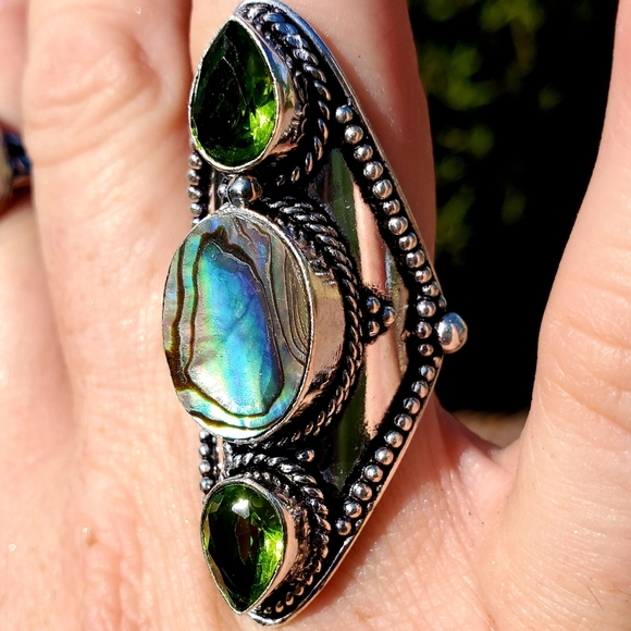New Abalone Shell & Peridot 925 Silver Statement Ring. - Picture 3 of 16